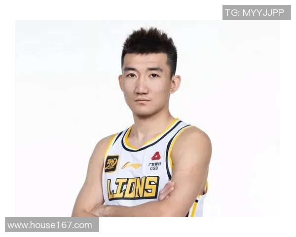 孙铭徽的崛起与挑战：从青涩球员到国家队核心的奋斗历程